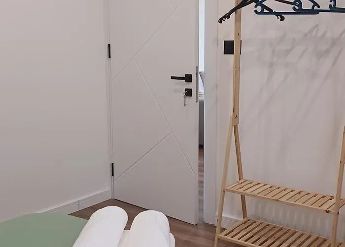 Near Airport Cozy Appartement