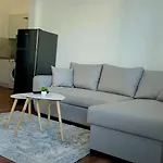 Διαμέρισμα Near Airport Cozy Ljaknasi