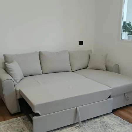 Διαμέρισμα Near Airport Cozy