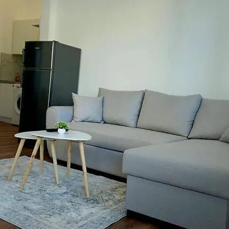 Διαμέρισμα Near Airport Cozy Ljaknasi