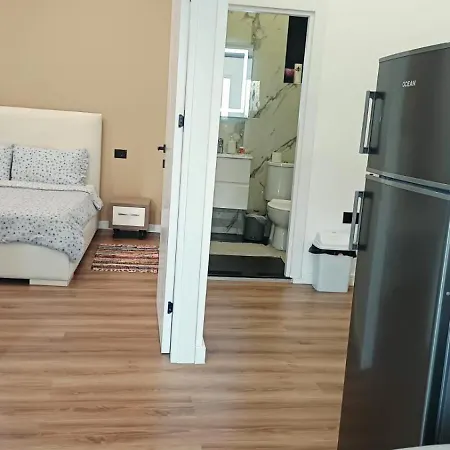Apartment Near Airport Cozy Laknas